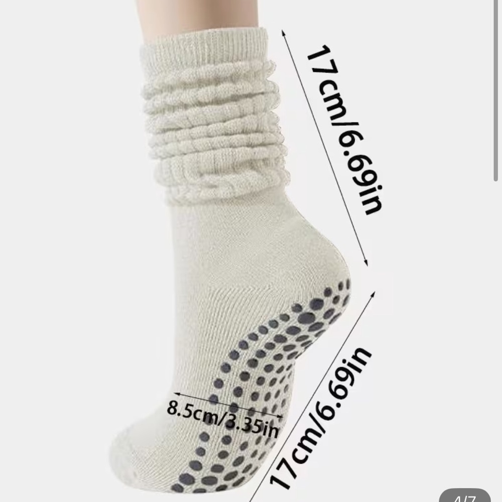 slouchy grip socks Pilates barre yoga neutral tones - Picture 5 of 5